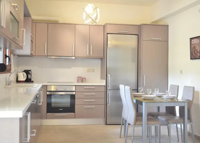 Ariadni\'S Maisonette