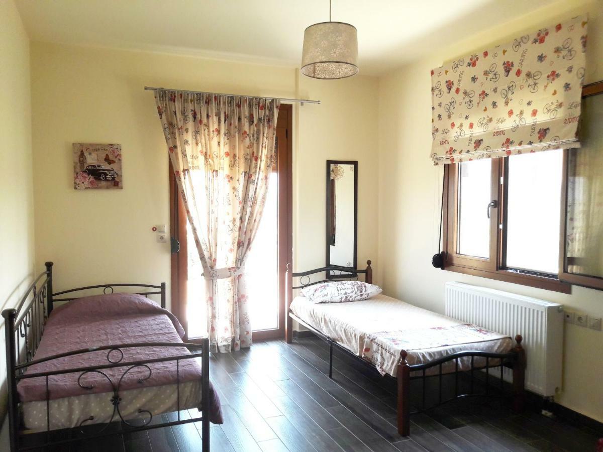 Ariadni's Maisonette * Giofirakia